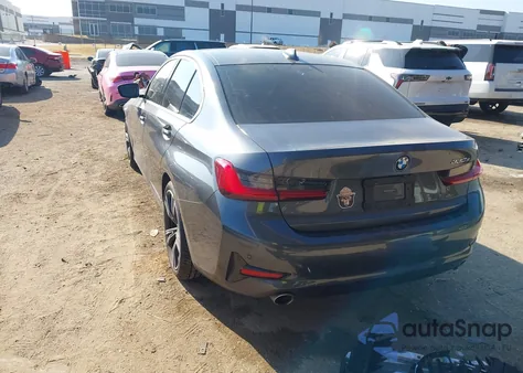 2021 BMW 3 Series 330E z USA, uszkodzony, nr VIN 3MW5P7J00M8B76502